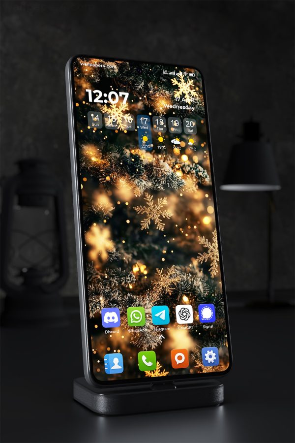 Phone Wallpaper 2035 - Golden Snowflakes on Christmas Tree - Festive Glow