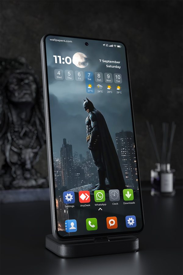 Phone Wallpaper 2079 - Batman overlooking Gotham at night