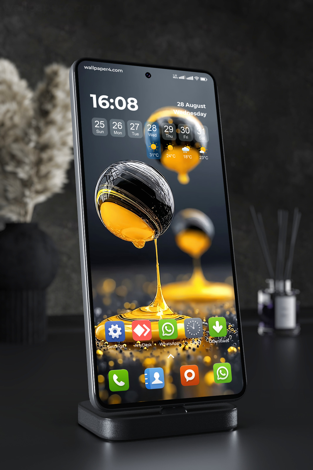 Phone Wallpaper 2634 - Golden Liquid Glass Spheres Abstract Macro Art
