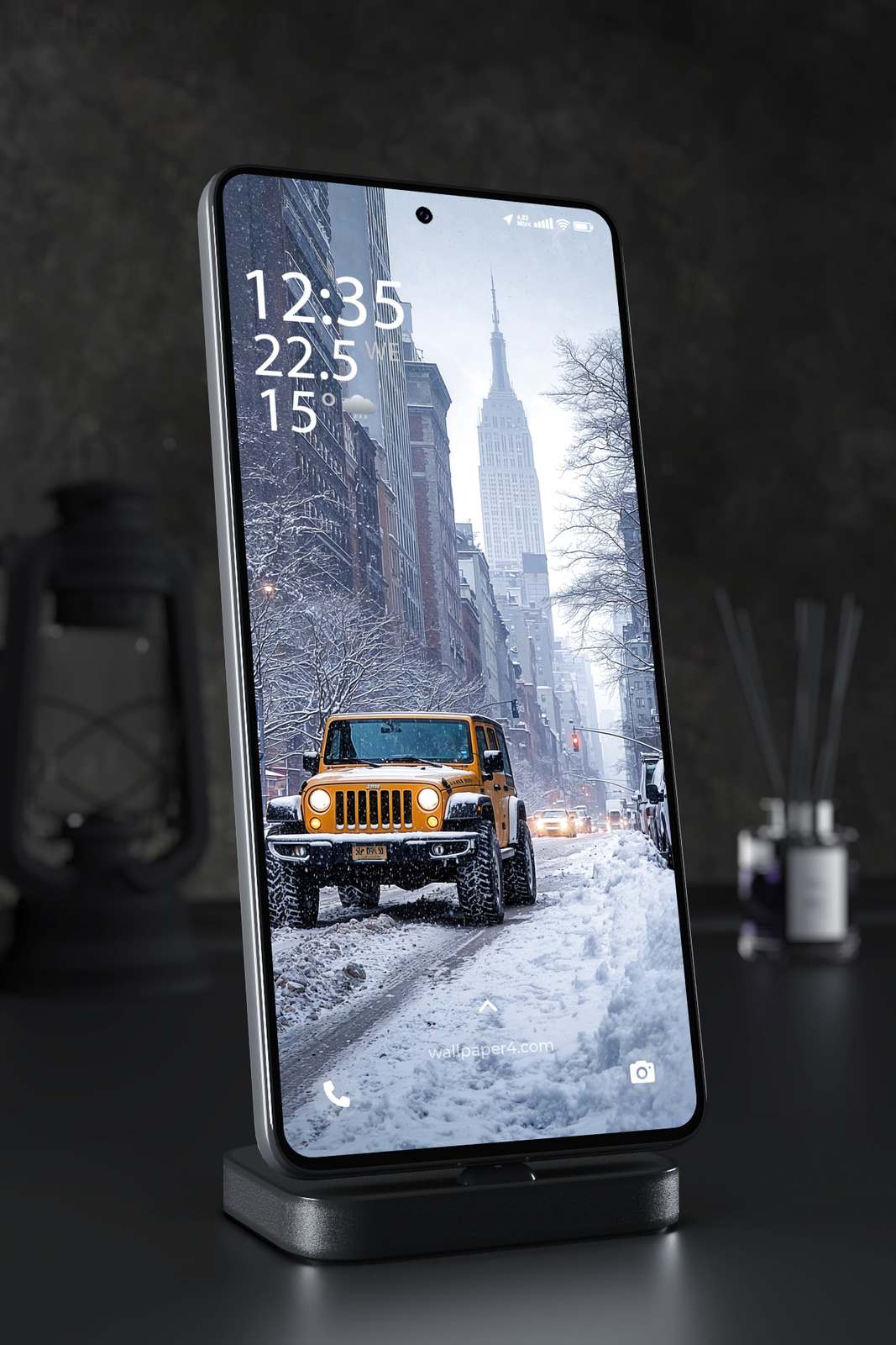 Mobile Wallpaper 3001 - Snowy New York Street with Yellow Jeep