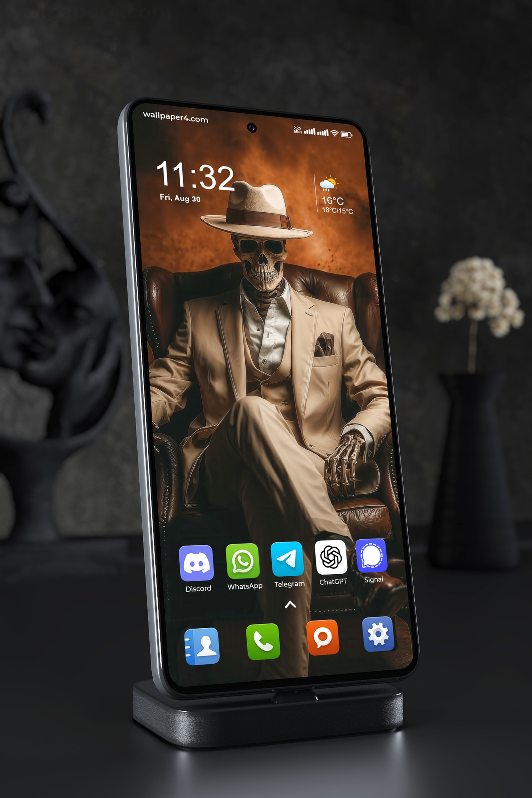 Mobile Wallpaper 3232 - Skeleton Gangster in Beige Suit and Fedora