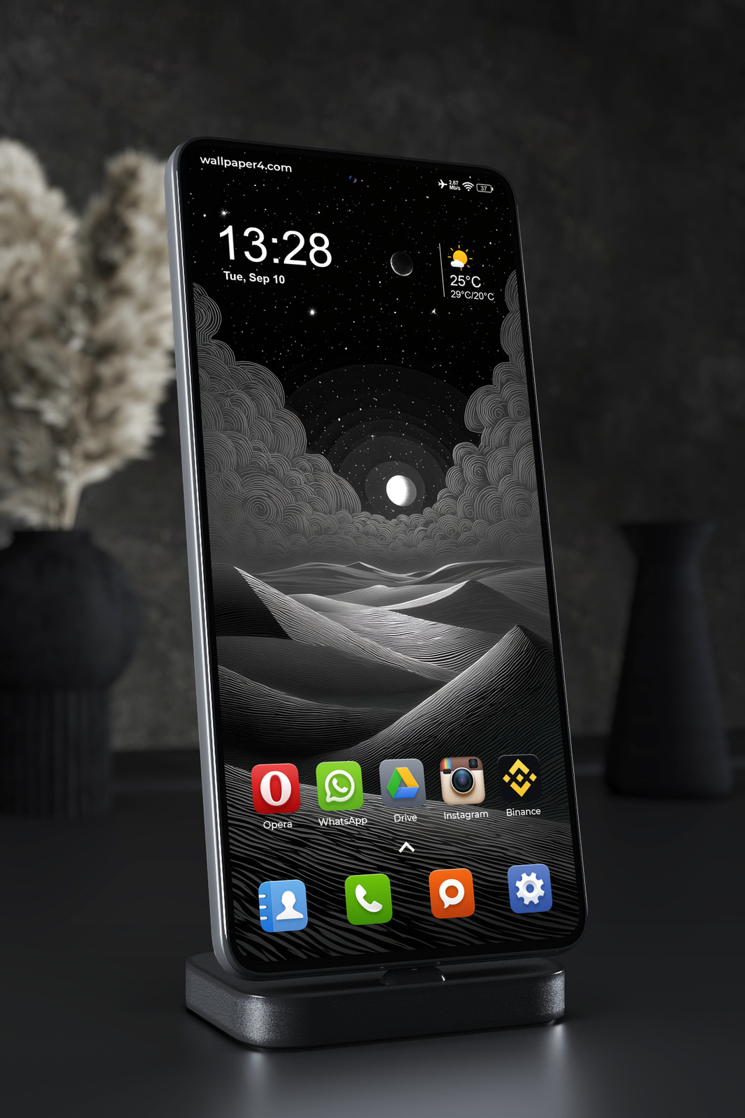 Phone Wallpaper 3287 - Monochrome Moonlit Desert Line Art Nightscape