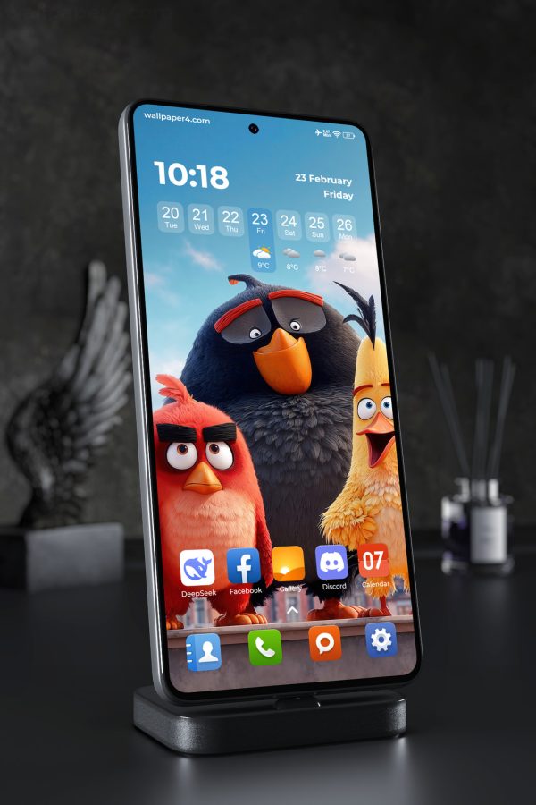 Mobile Wallpaper 3430 - Angry Birds Red Bomb and Chuck Fun Scene