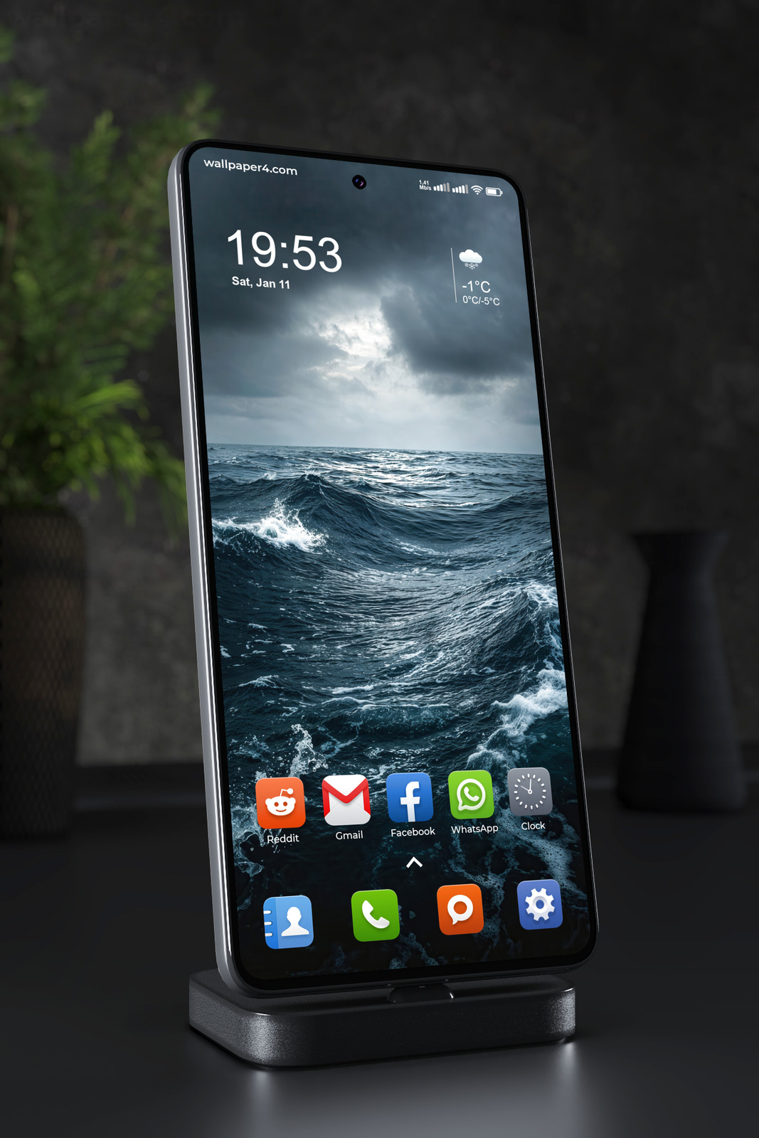 Phone Wallpaper 3681 - Stormy Ocean Waves Under Dark Skies