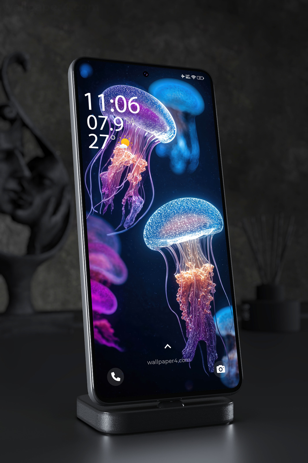 Phone Wallpaper 4016 - Glowing Jellyfish in a Neon Ocean Dream