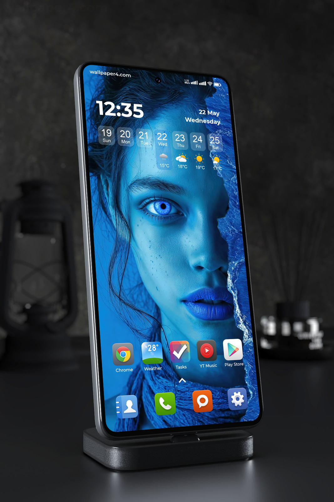 Mobile Wallpaper 4038 - Avatar Inspired Blue Alien Eye Portrait