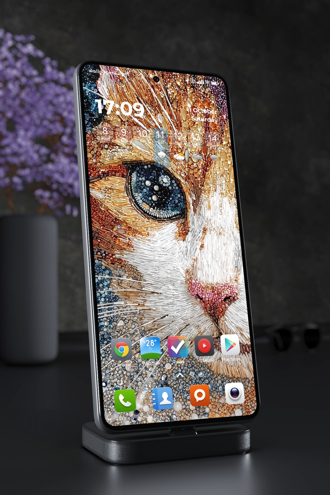 Mobile Wallpaper 4360 - Jeweled Cat Mosaic Art in Gold and White