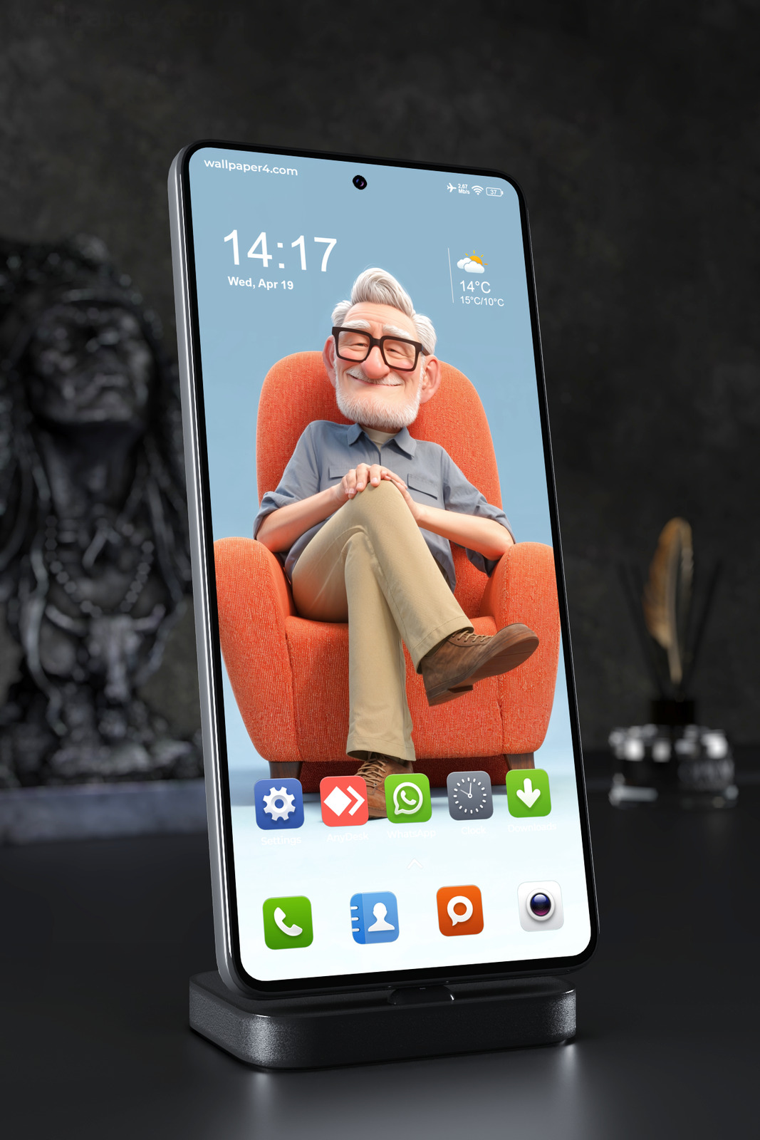 Mobile Wallpaper 4644 - Cheerful Elderly Man in Orange Armchair