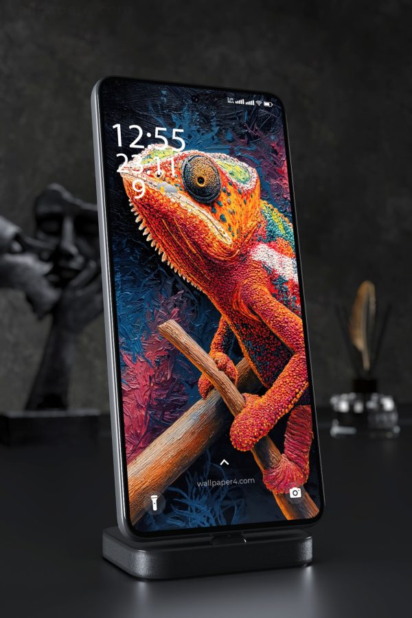 Phone Wallpaper 5176 - Vibrant Chameleon in Textured Abstract Art
