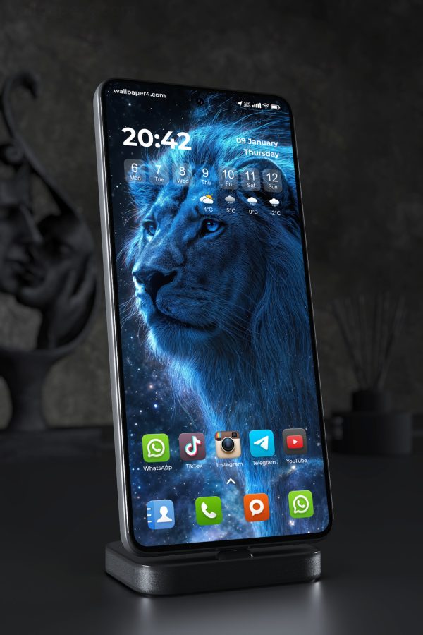 Phone Wallpaper 5202 - Majestic Blue Lion Beneath a Cosmic Night Sky
