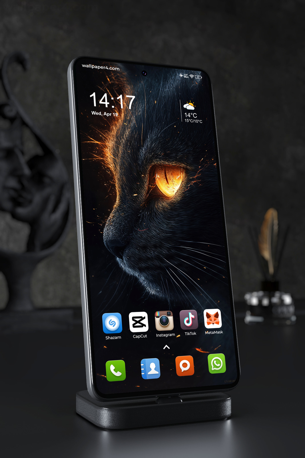 Phone Wallpaper 5442 - Black Panther Fiery Eye Dark Art