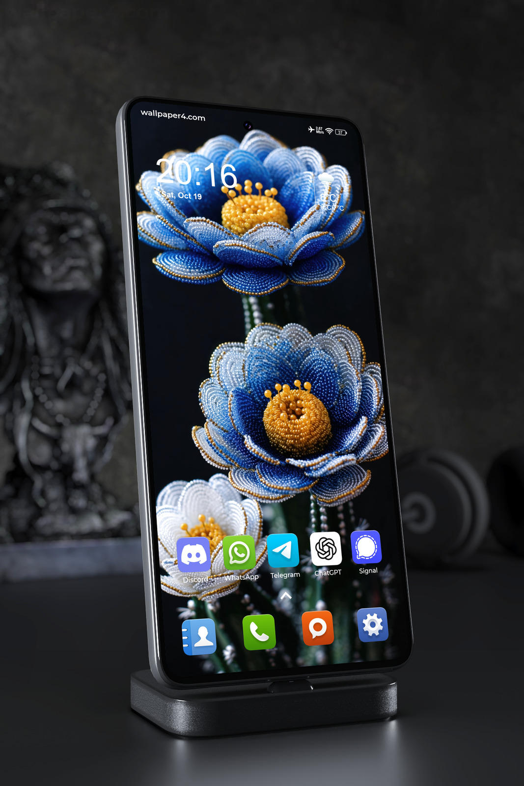 Mobile Wallpaper 5551 - Elegant Beaded Flowers in Blue, White and Gold