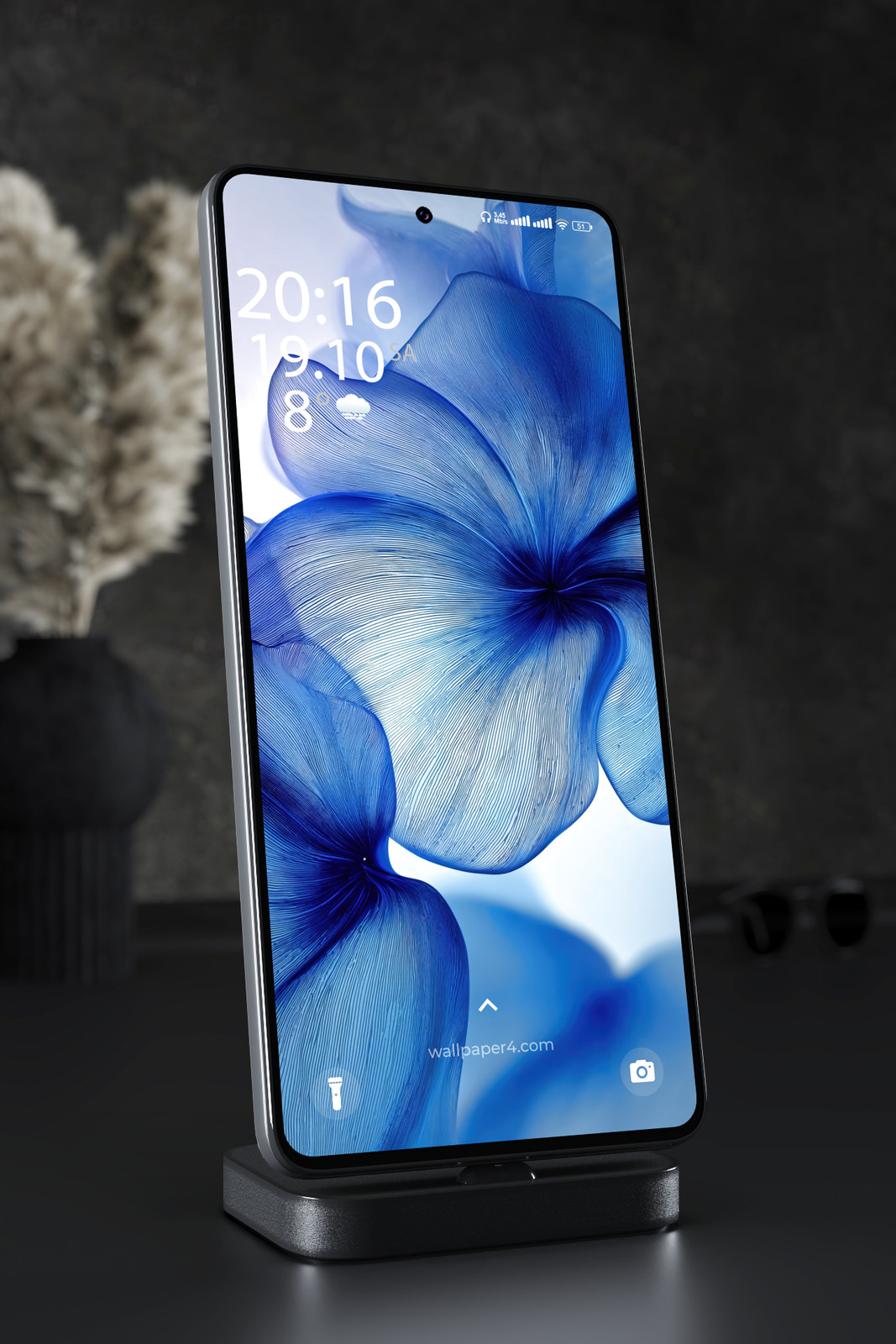 Mobile Wallpaper 5615 - Elegant Blue Flower Petals in Soft Light