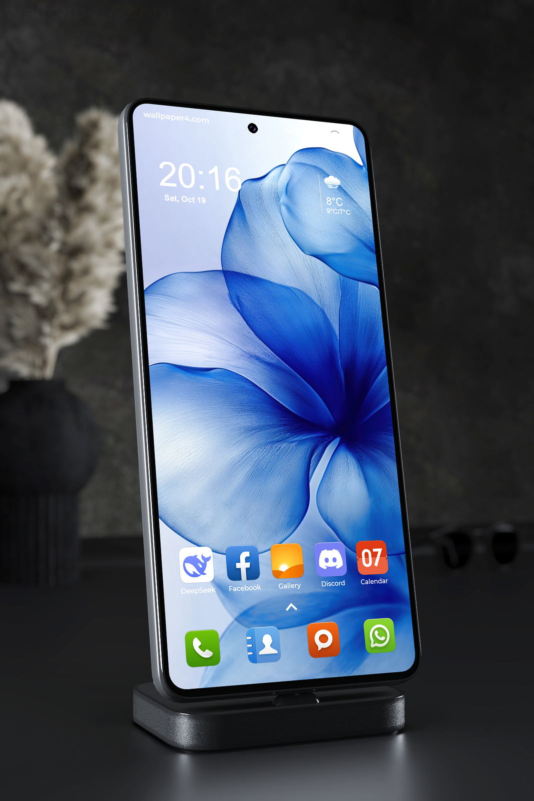Mobile Wallpaper 5615 - Elegant Blue Flower Petals in Soft Light