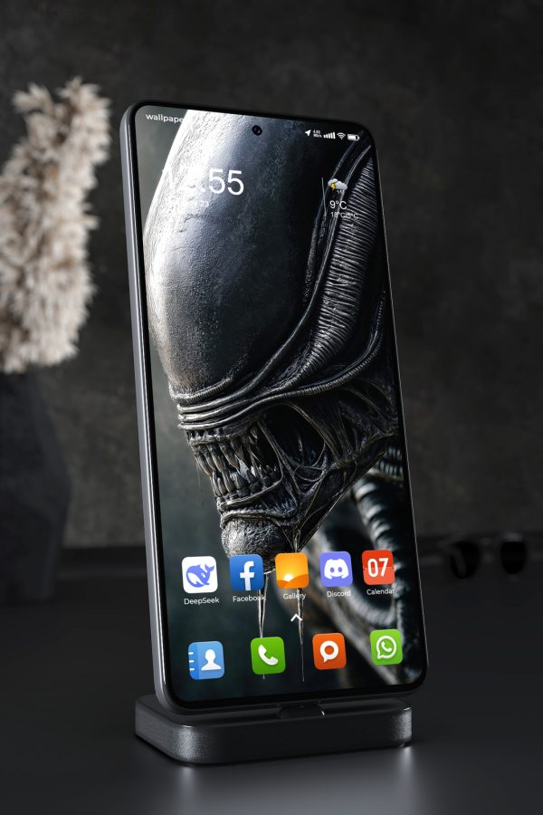Phone Wallpaper 6044 - Xenomorph Alien Close-Up in Dark Cinematic Style