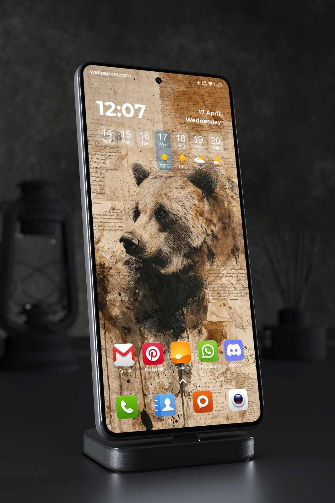 Mobile Wallpaper 6251 - Vintage Bear Sketch on Antique Paper