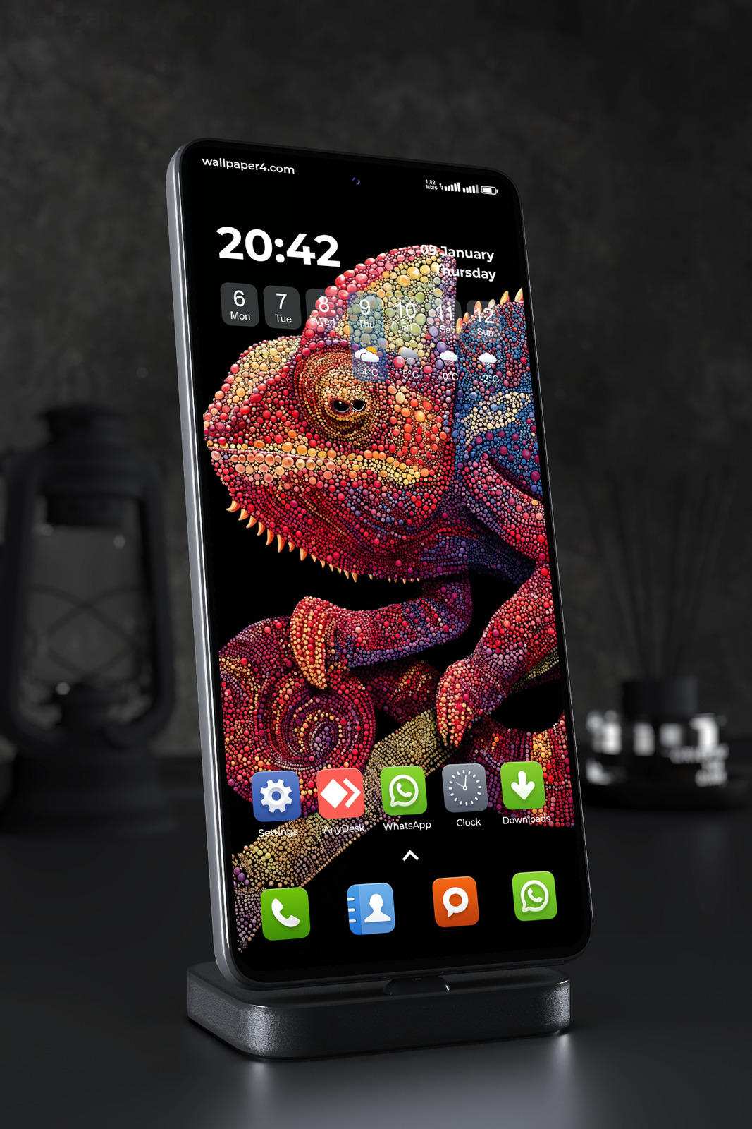 Mobile Wallpaper 6405 - Colorful Chameleon Dot Art on Black Background