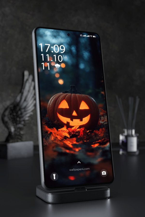 Mobile Wallpaper 6498 - Spooky Jack O Lantern Under Moonlight