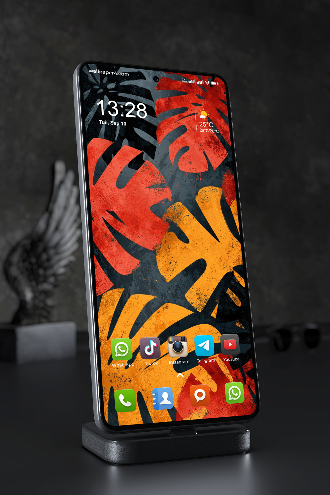 Phone Wallpaper 7024 - Bold Tropical Leaves in Red, Orange and Black
