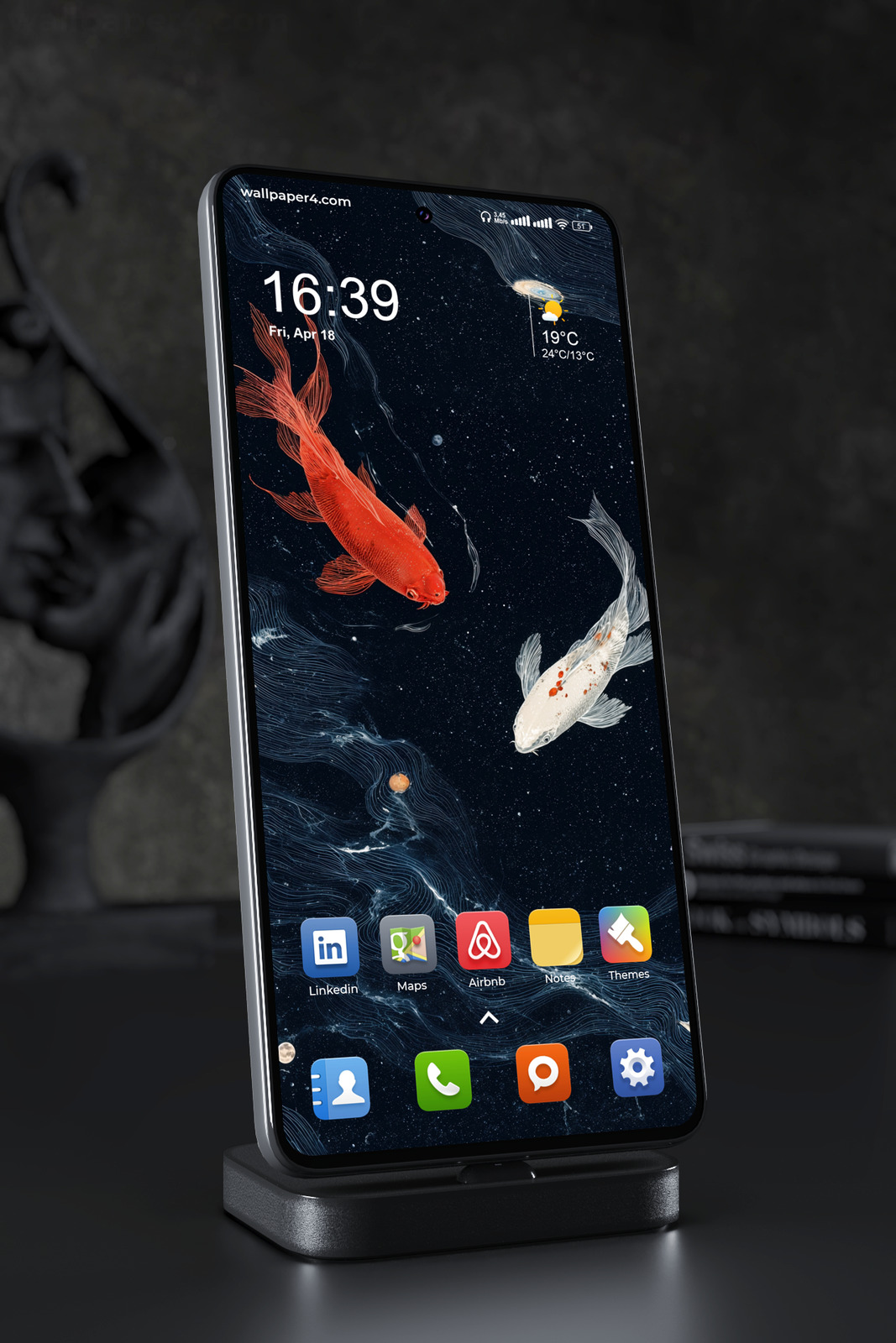 Mobile Wallpaper 7283 - Red and White Koi in a Midnight Flow