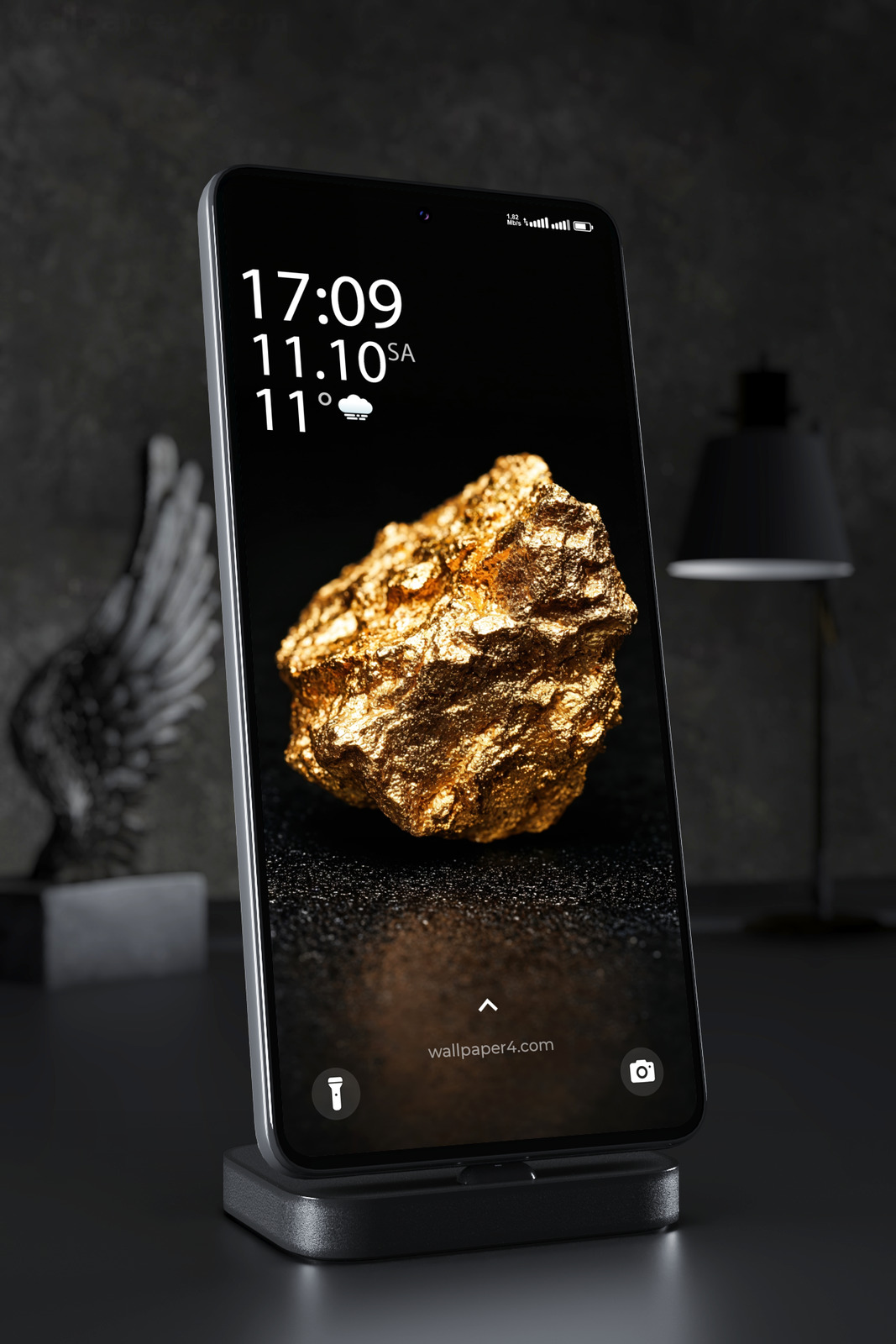 Mobile Wallpaper 7660 - Raw Gold Nugget on a Deep Black Background