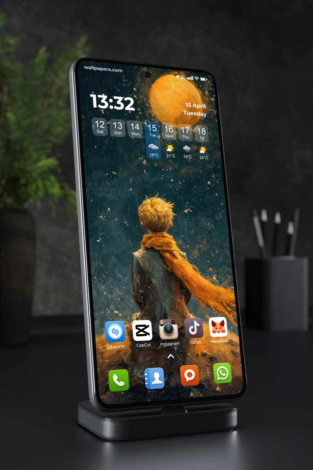 Phone Wallpaper 7680 - The Little Prince Under a Golden Starry Sky