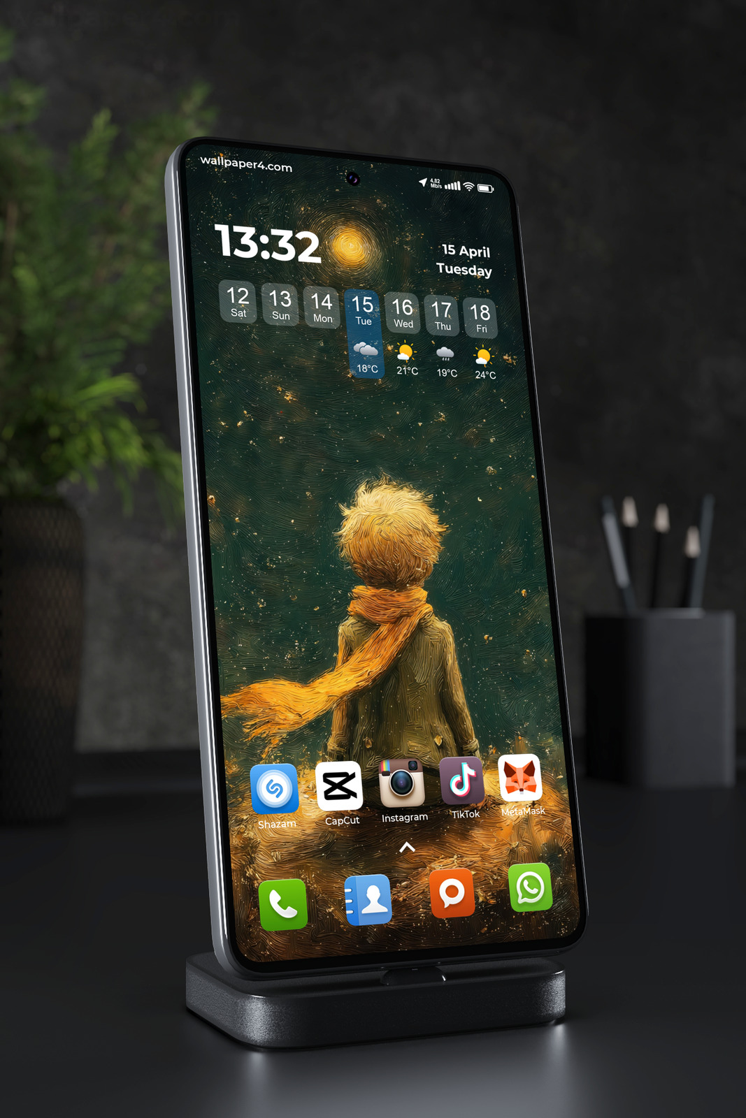 Mobile Wallpaper 7680 - The Little Prince Under a Golden Starry Sky