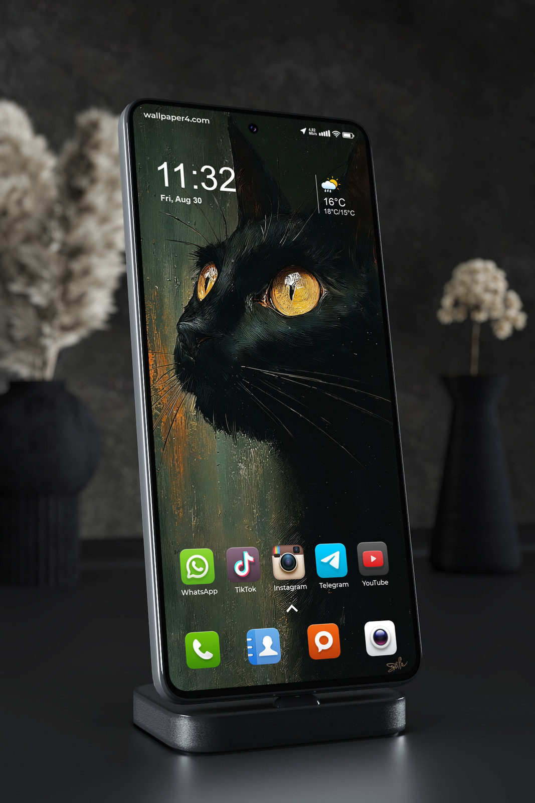 Mobile Wallpaper 7716 - Black Cat Portrait with Golden Eyes Painting