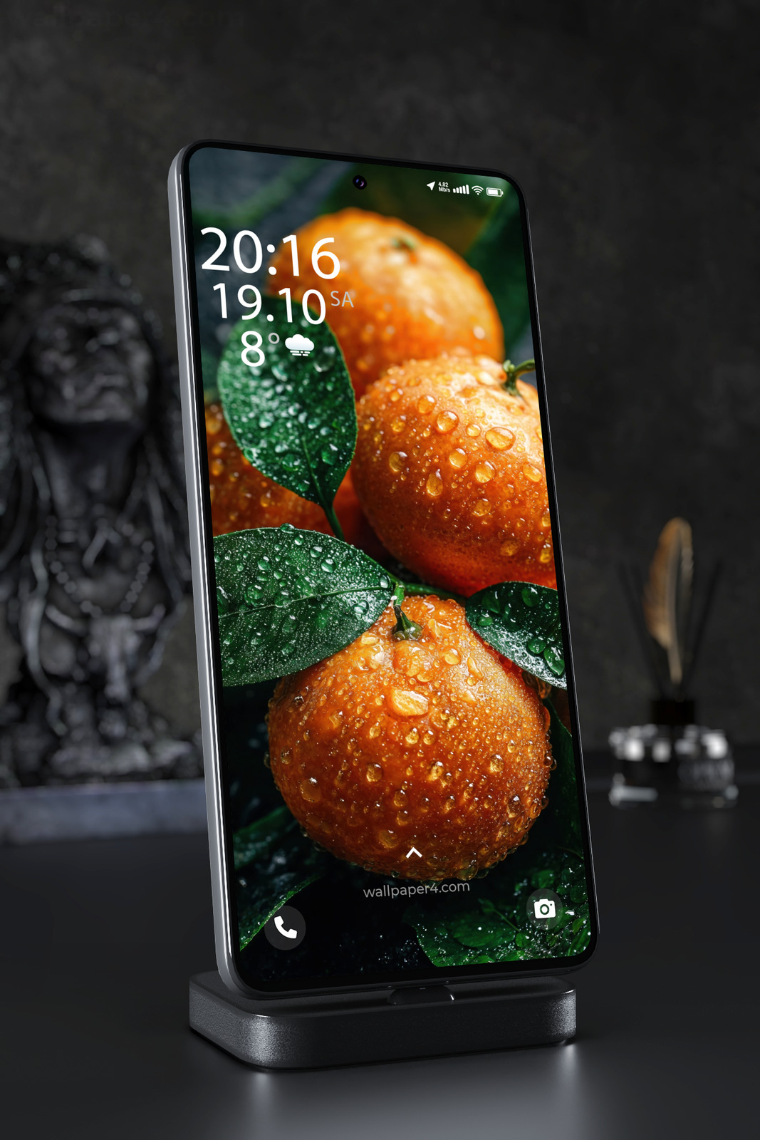 Mobile Wallpaper 7743 - Fresh Oranges with Water Drops and Green Leaves
