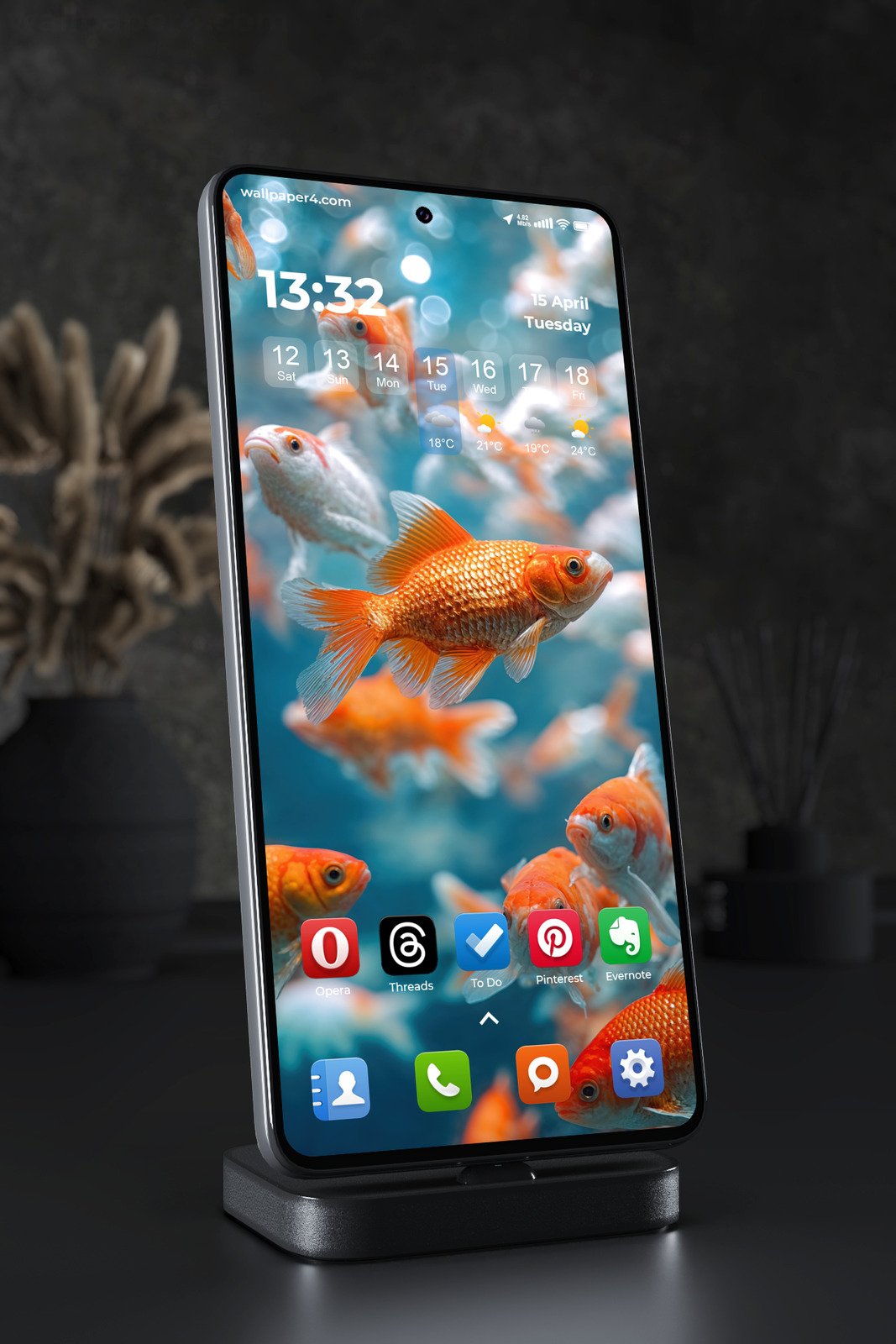 Phone Wallpaper 7862 - Golden Fish Swimming in Blue Aquarium Water