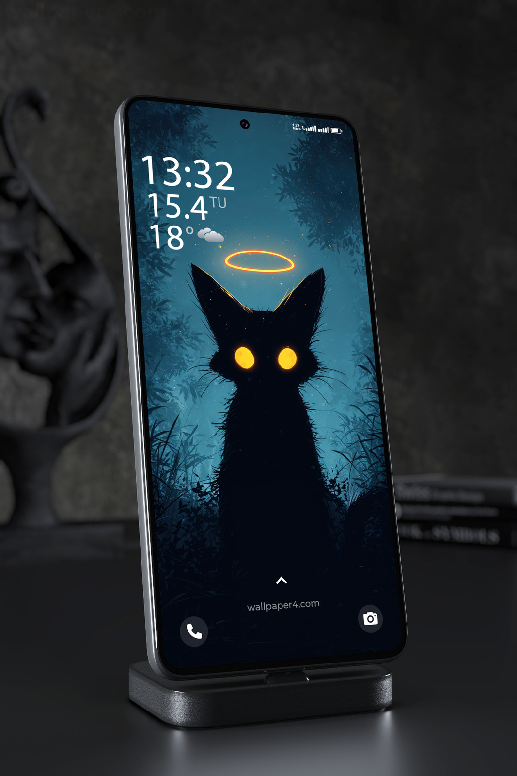 Mobile Wallpaper 7876 - Mystical Black Cat With Glowing Eyes in Forest