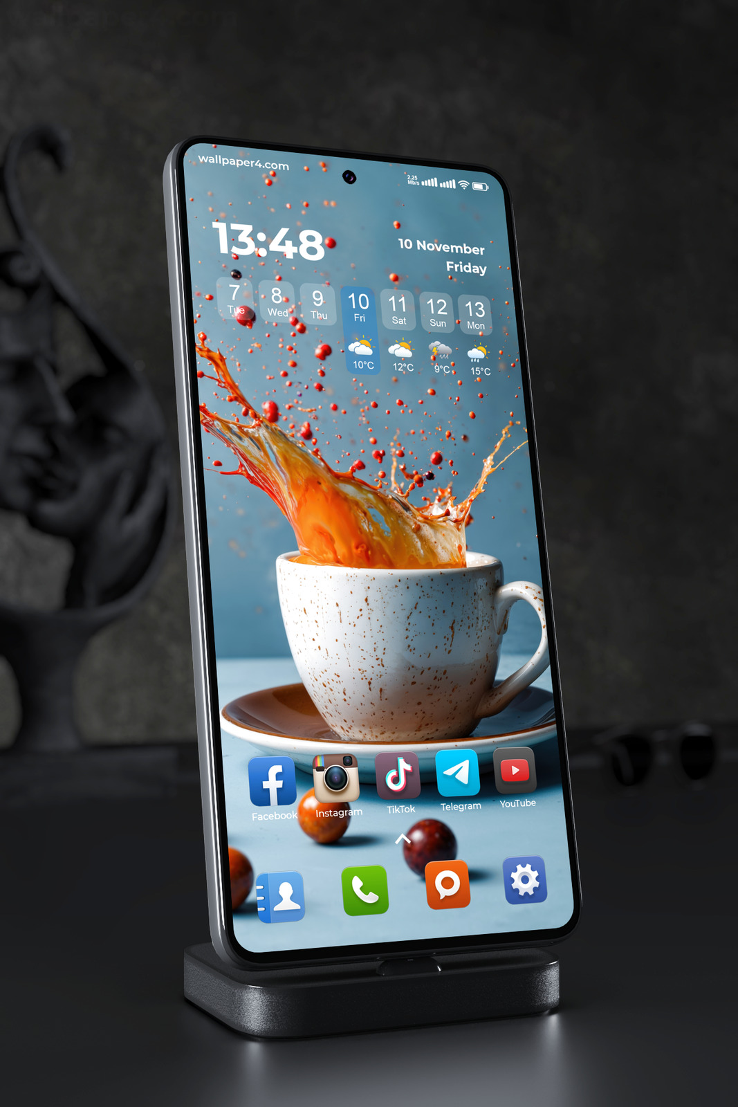 Phone Wallpaper 7975 - Dynamic Coffee Splash with Abstract Liquid Art