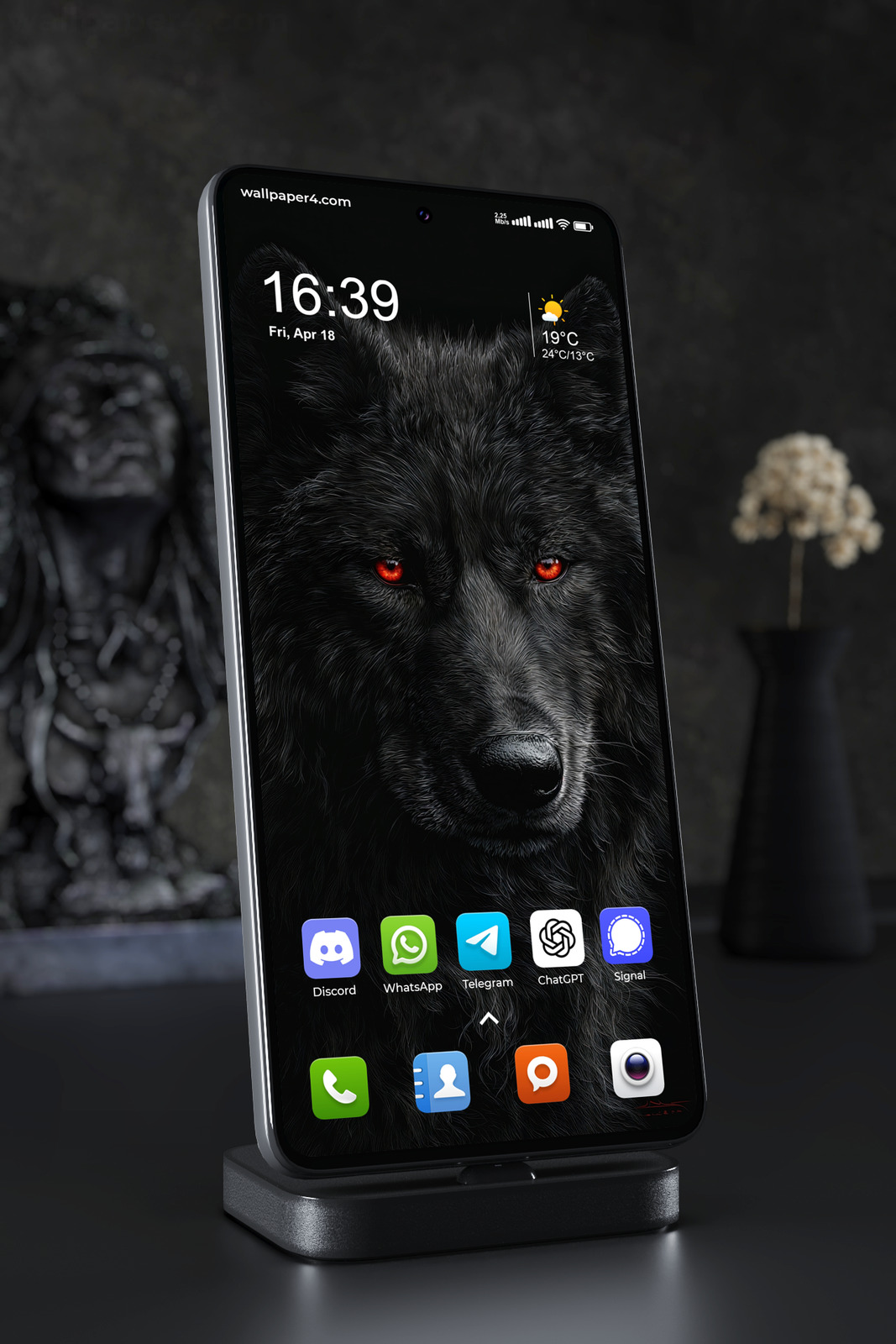 Mobile Wallpaper 8014 - Black Wolf with Fiery Red Eyes in the Darkness