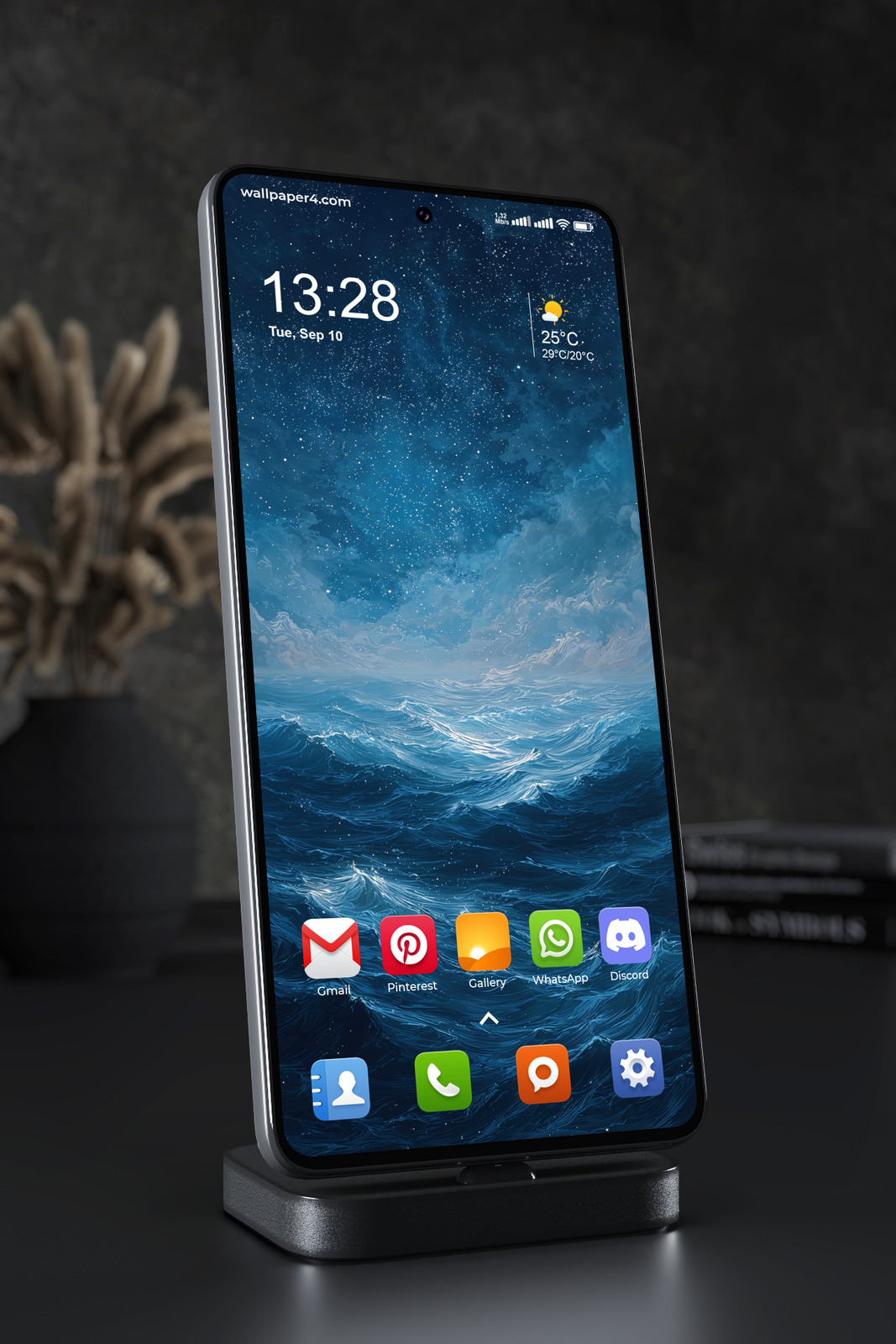 Mobile Wallpaper 8103 - Starry Ocean Waves Beneath a Dreamy Night Sky