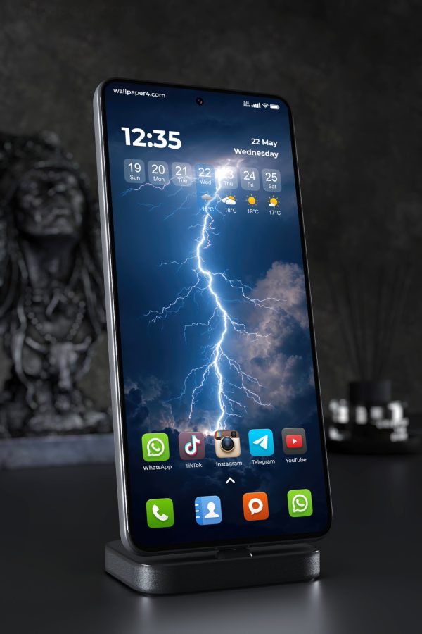 Mobile Wallpaper 8305 - Electric Lightning Strike in a Dark Stormy Sky
