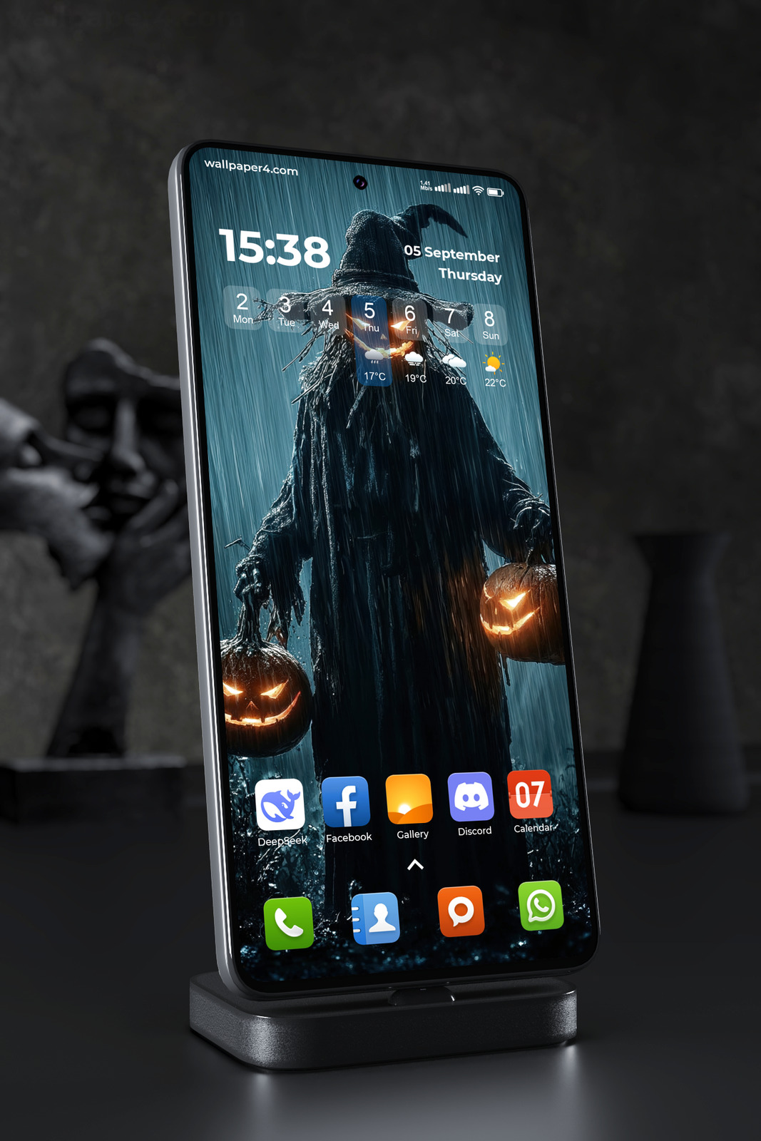 Mobile Wallpaper 8504 - Dark Halloween Scarecrow with Glowing Pumpkins