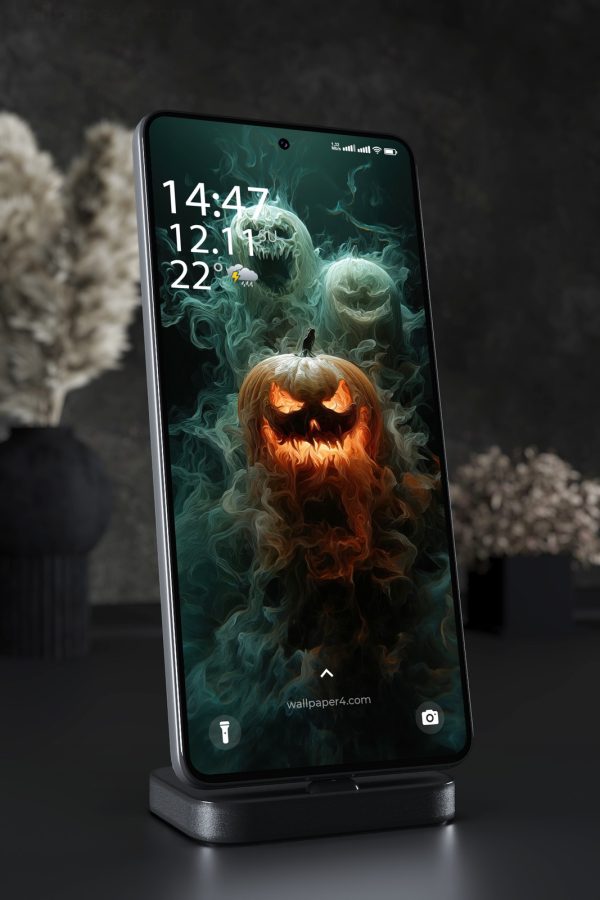 Phone Wallpaper 8551 - Sinister Glowing Pumpkins in the Halloween Fog