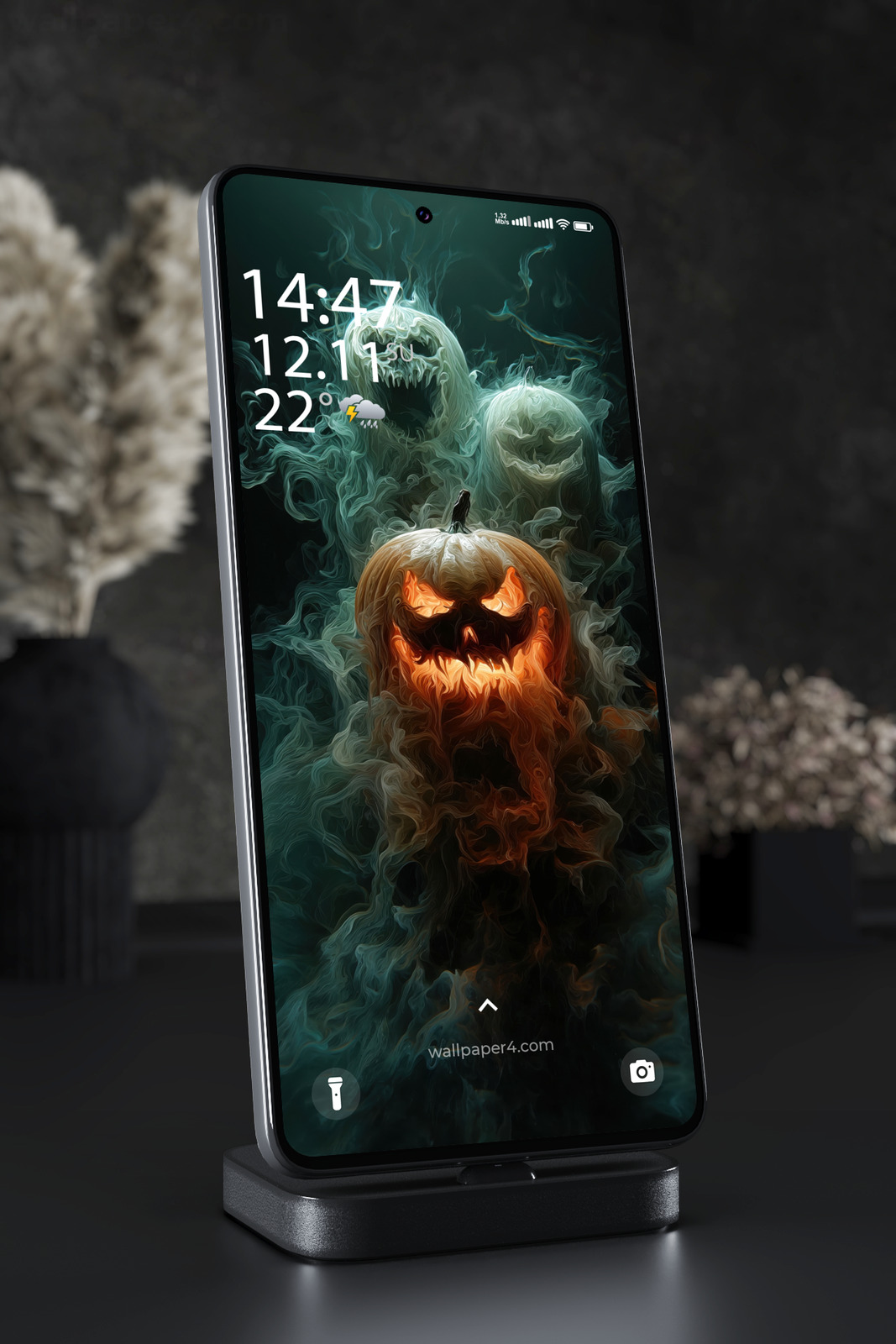 Phone Wallpaper 8551 - Sinister Glowing Pumpkins in the Halloween Fog