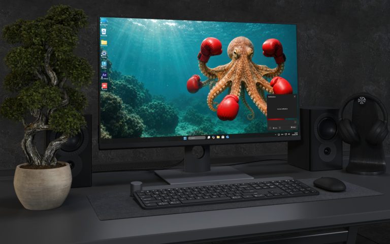 Desktop Wallpaper 8962 - Octopus with Red Forms Above a Deep Reef