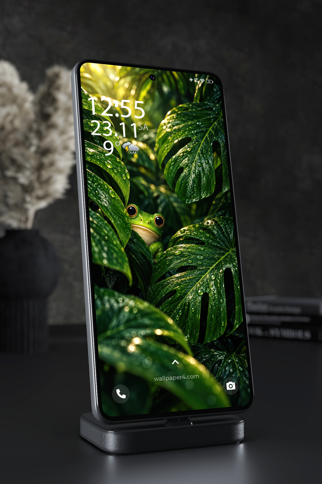 Phone Wallpaper 8980 - Rain-Dark Tropical Leaves in a Lush Jungle
