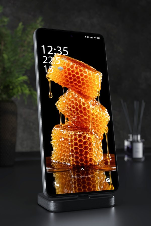 Phone Wallpaper 8994 - Golden Honeycomb Stacked Above Flowing Honey