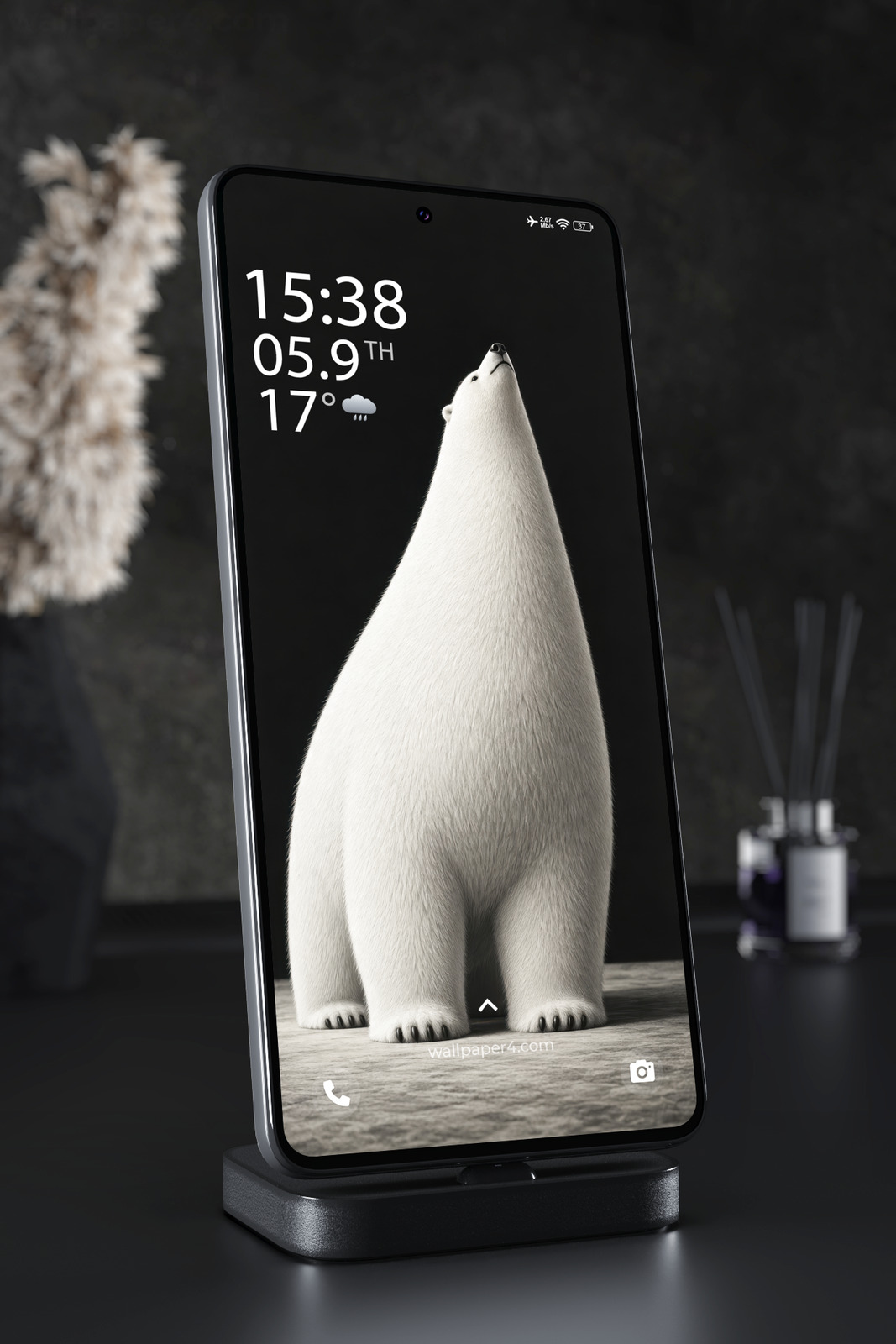 Phone Wallpaper 9046 - White Polar Bear Against a Black Ground