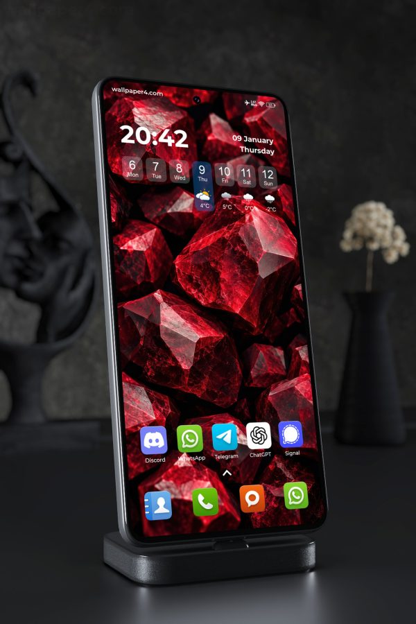 Phone Wallpaper 9162 - Faceted Red Crystals in Deep Black